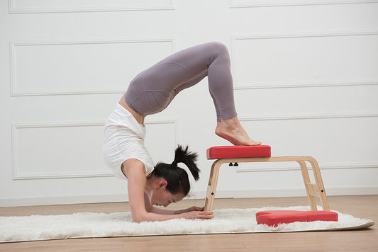 Handstand-stol i trä – assisterad huvudstående & yoga