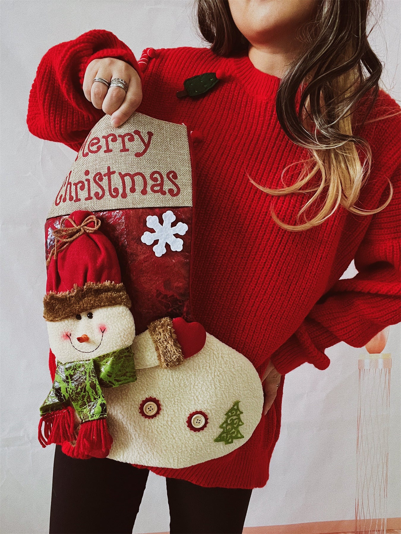 Stickad julsweater med 3D-detaljer
