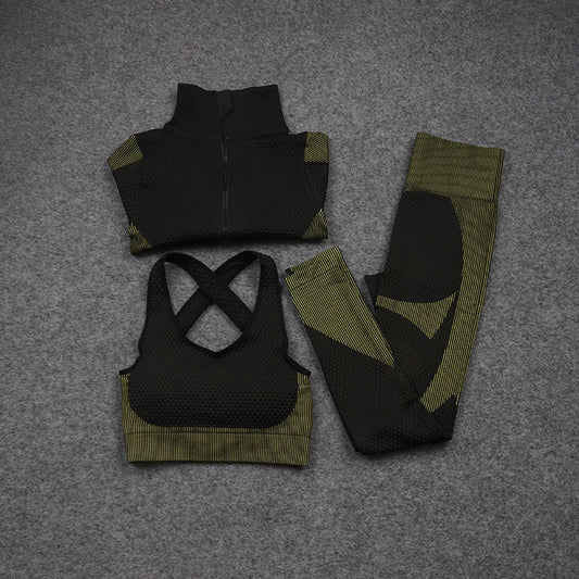 Träningsset för kvinnor – tredelat yogaset i stretchmaterial