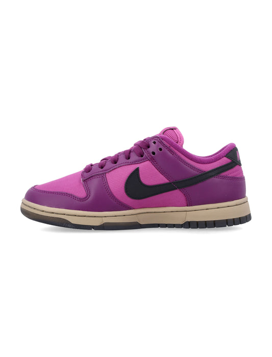 Nike Dunk Low – stilrena damsneakers i äkta läder