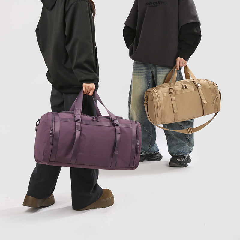 Sports bag for gym and training – shoulder and crossbody model