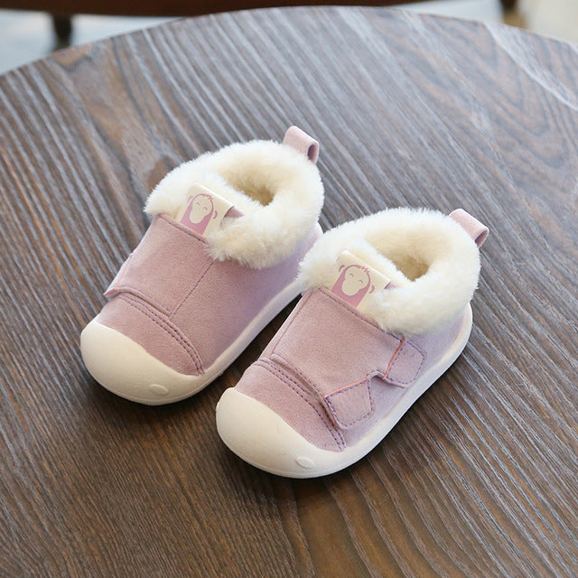 Winter slippers for toddlers – warm and non-slip velvet shoes