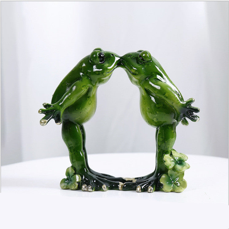 Yogasymbol kärlek i grön resin – handmålad hängande dekoration