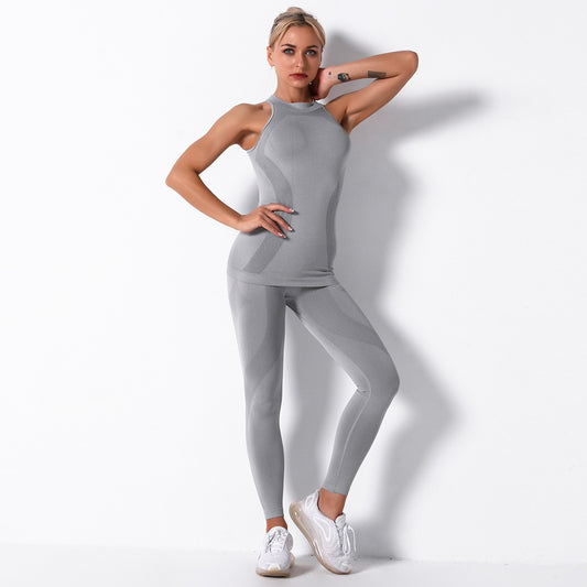 Stilrent och bekvämt yogaset i två delar