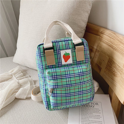 Vattentålig ryggsäck för barn – slitstark canvas, rutmönster och smart förvaring