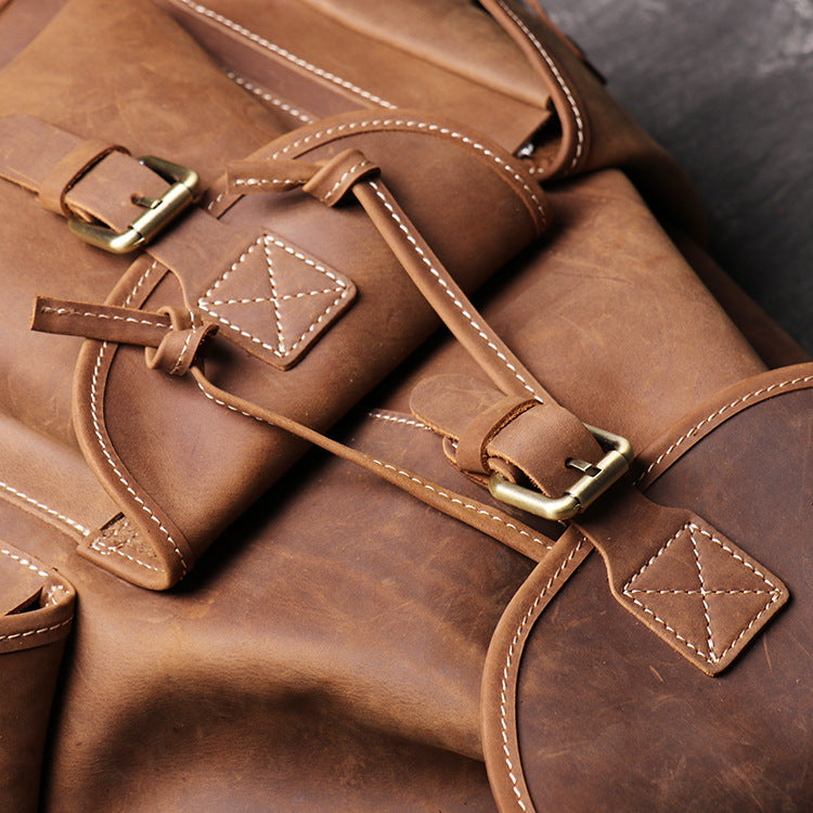 Ryggsäck i äkta läder – handgjord i förstklassig kohud