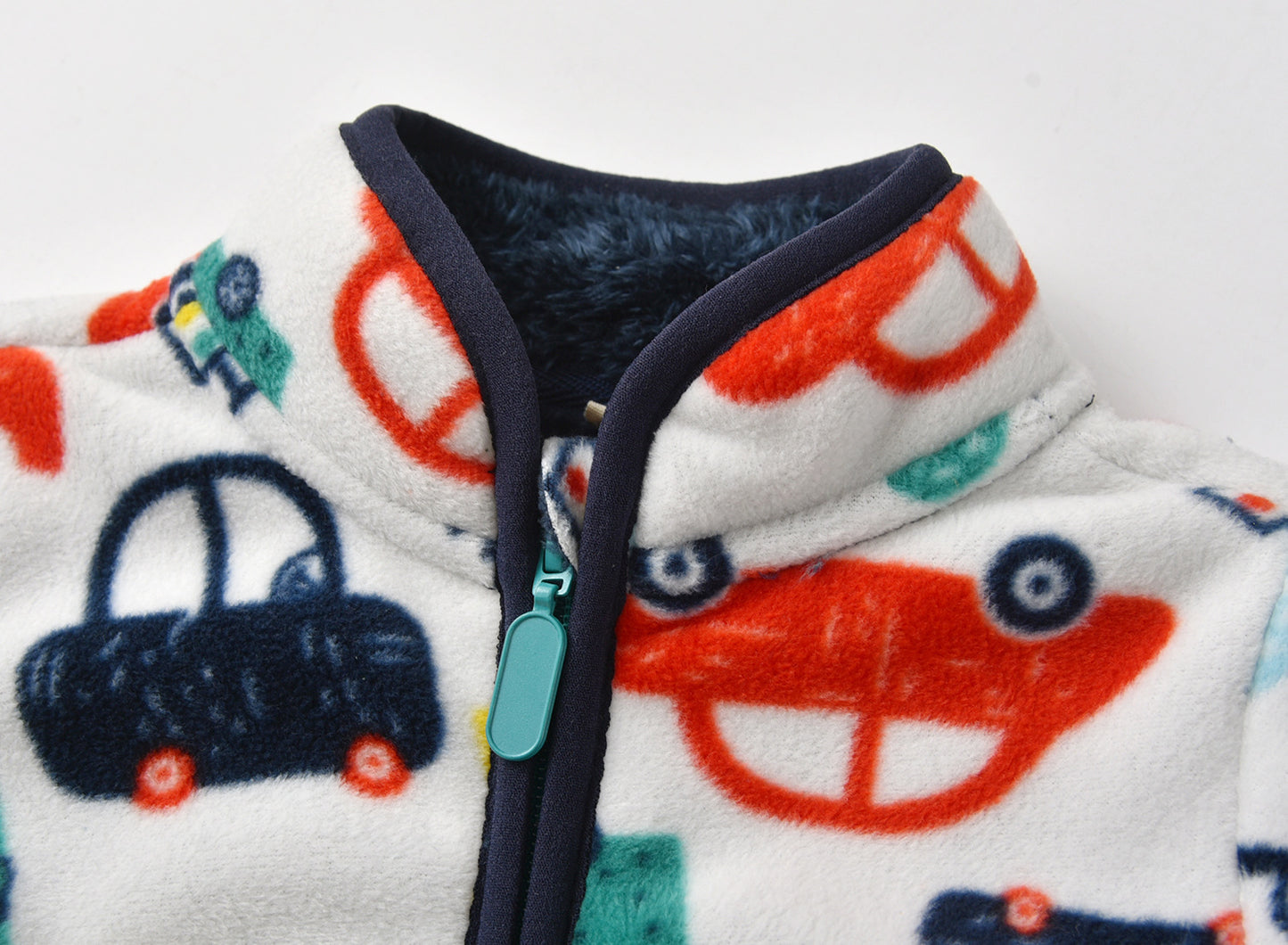 Vändbar Fleecejackaför pojkar med ståkrage – varm och mjuk för vintern