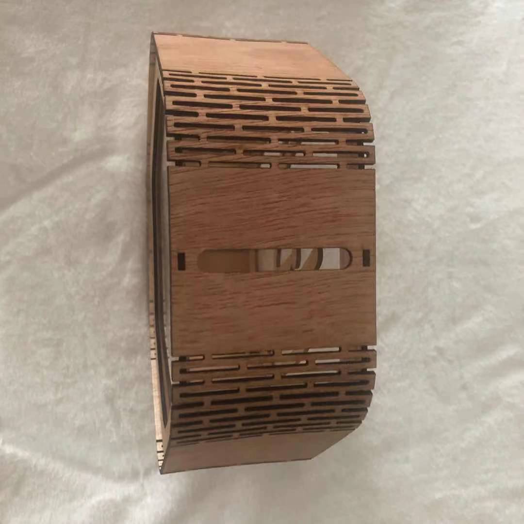 Trälåda för lyckönskningar – stilren kortlåda i ek