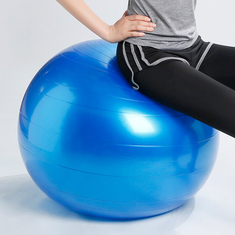 Yoga ball with pump for children and beginners - for balance, strength and core training