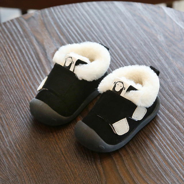 Winter slippers for toddlers – warm and non-slip velvet shoes