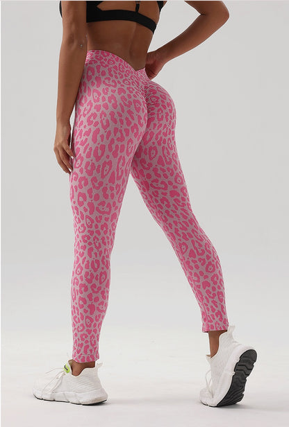 Trendy yoga tights with leopard print 