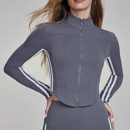 Yogajacka dam – slim fit med ståkrage & dragkedja