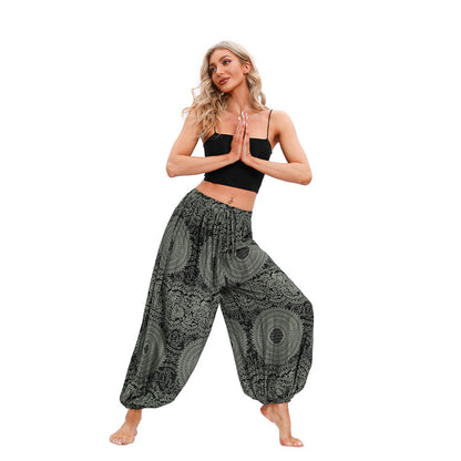 Airy and comfortable pants for dance, yoga and everyday wear 