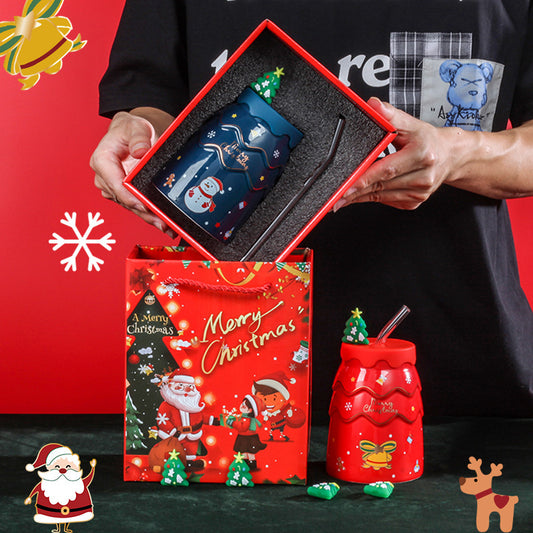 Julmugg i Keramik – Med Lock & Sugrör, Stor Kapacitet