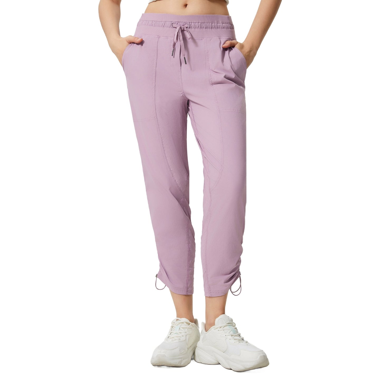 Lätta och svala träningsbyxor i cropped modell