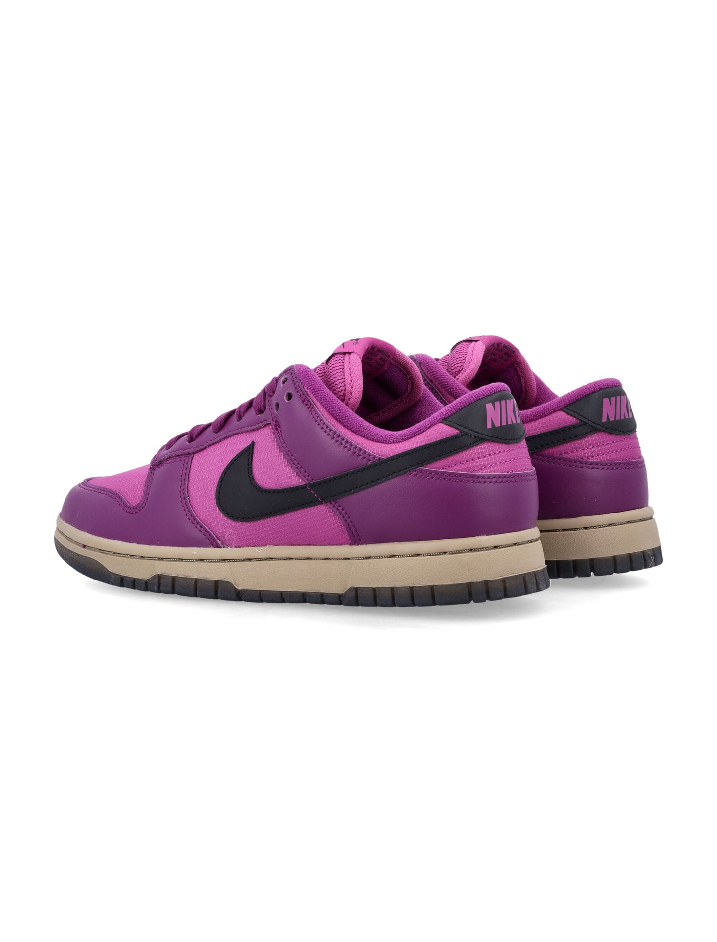 Nike Dunk Low – stilrena dam­sneakers i äkta läder