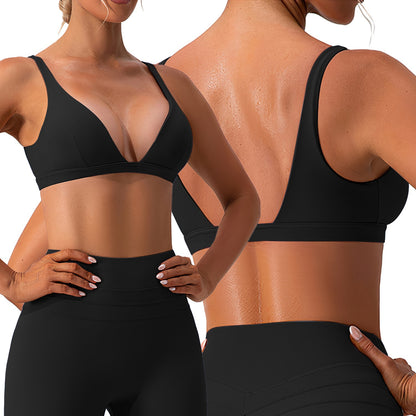 Comfortable sports bra with V-shaped back 